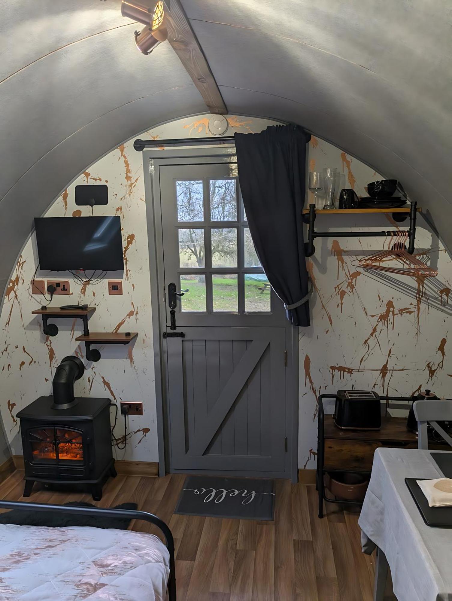 Caplor Glamping & Lodges Херефорд Экстерьер фото