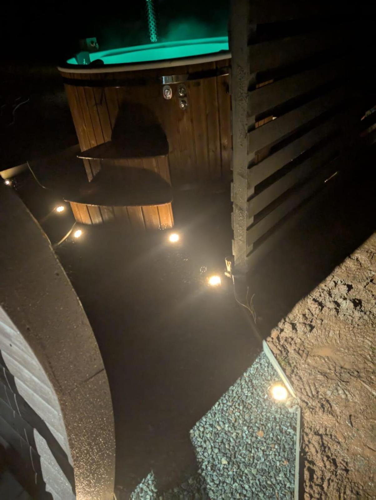 Caplor Glamping & Lodges Херефорд Экстерьер фото