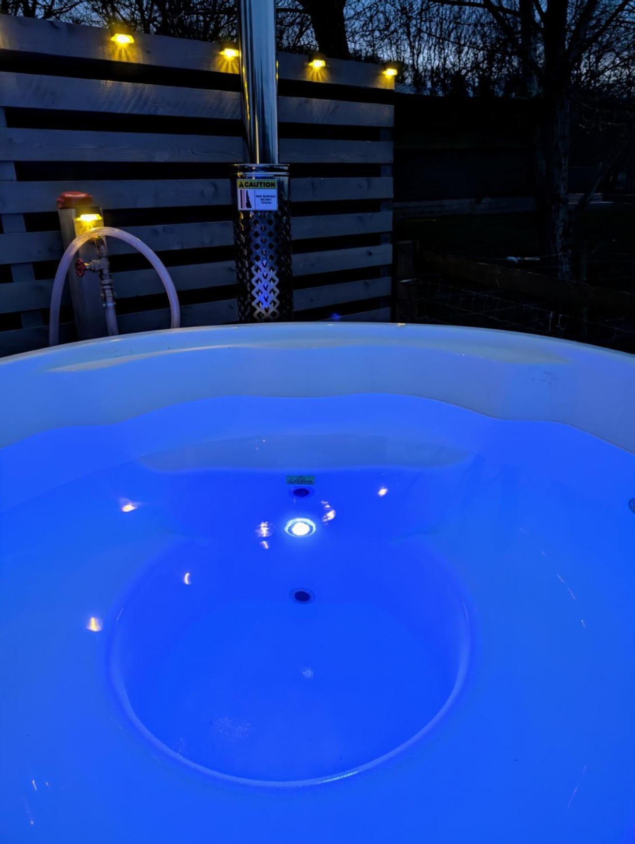 Caplor Glamping & Lodges Херефорд Экстерьер фото